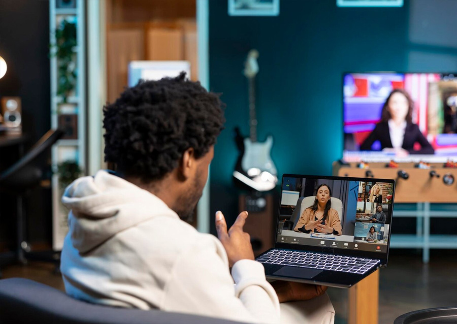 Live-Cast